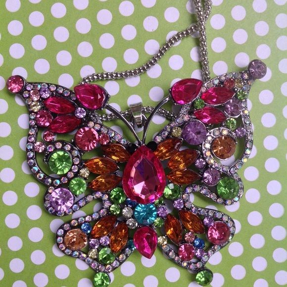 NWT Betsy Johnson Butterfly Necklace - Picture 2 of 3